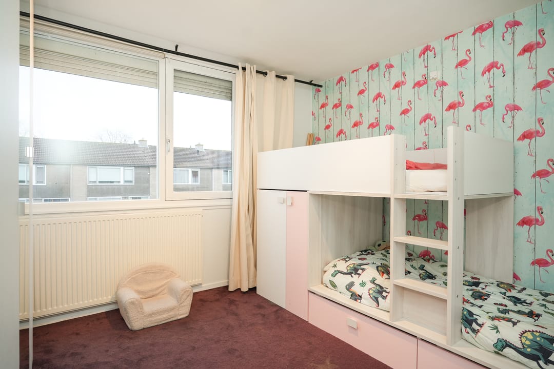 Foto 17 van Azaleastraat 12