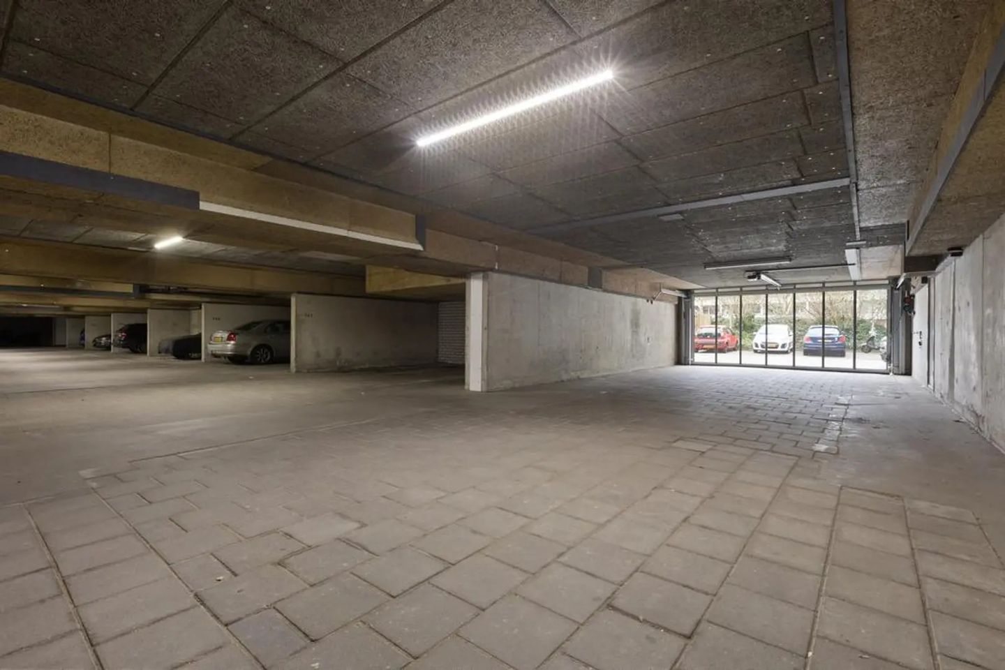 Photo 44 of St. Annastraat 190-B