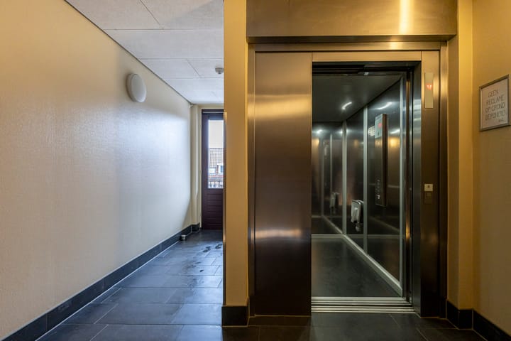 Photo 19 of Havenstraat 38-F