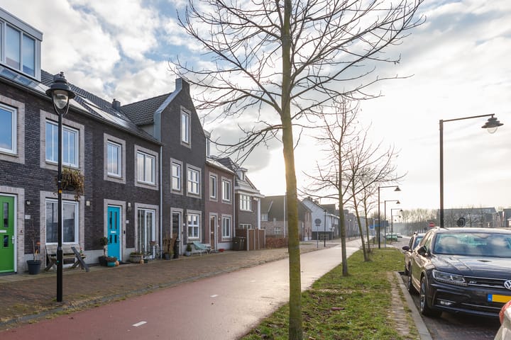 Foto 3 van Marie Curielaan 134