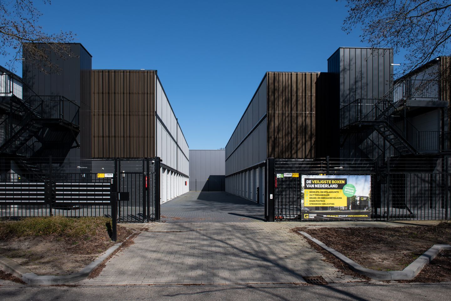 Bekijk foto 1 van Basicweg 15-M26