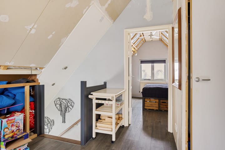 Photo 27 of Menuetstraat 18