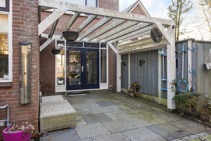 Photo 33 of Menuetstraat 18