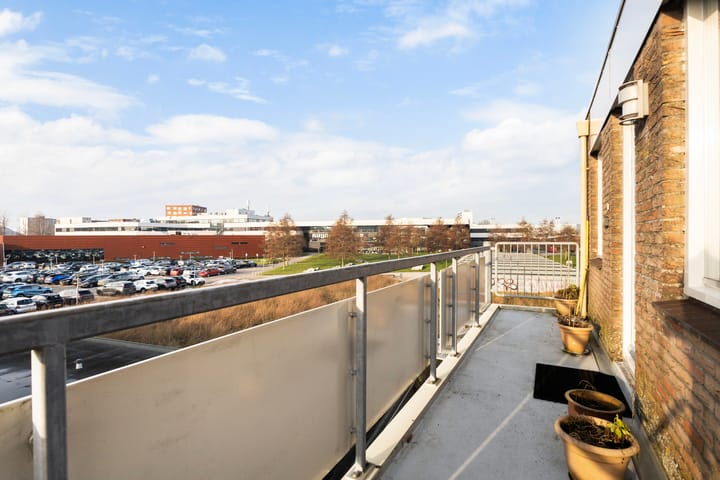 Photo 25 of Dekamastraat 48