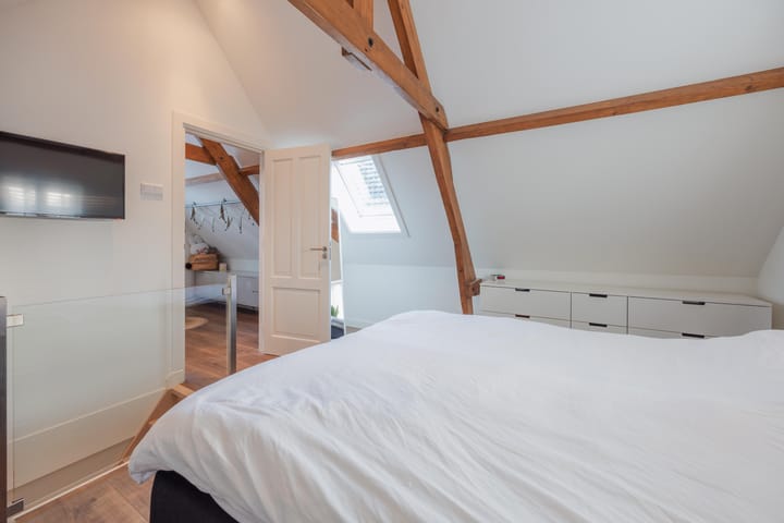 Foto 35 van Julianalaan 64