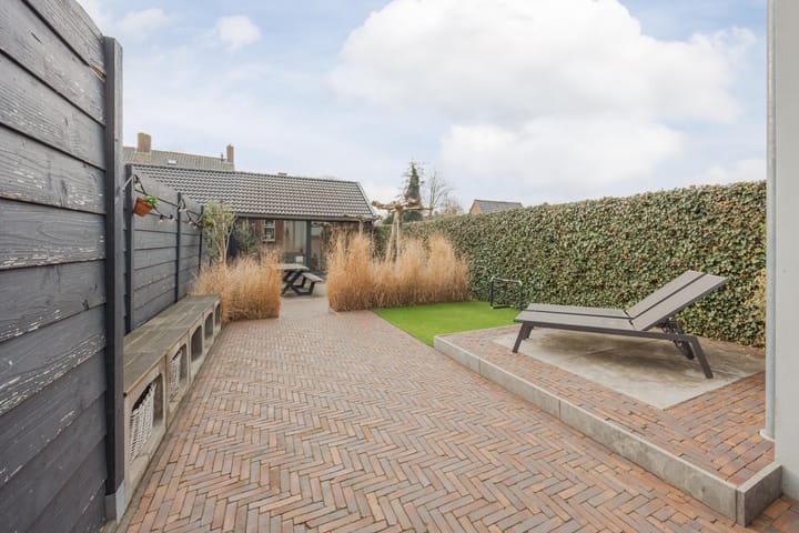 Foto 41 van Julianalaan 64