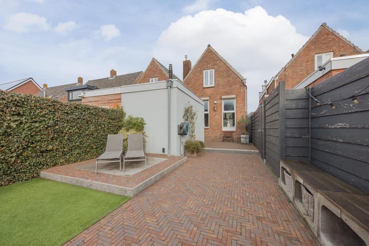 Foto 42 van Julianalaan 64