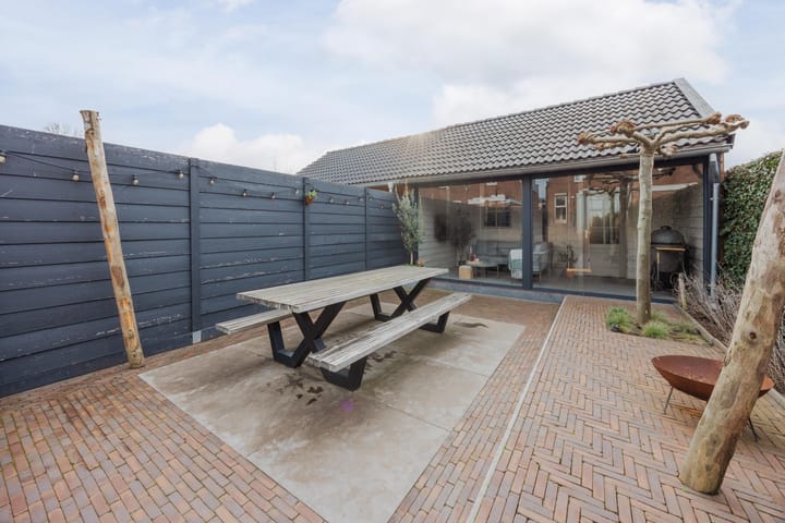 Foto 45 van Julianalaan 64