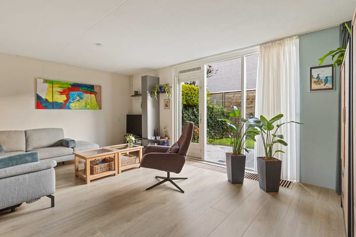 Foto 2 van Chirurgijn 40