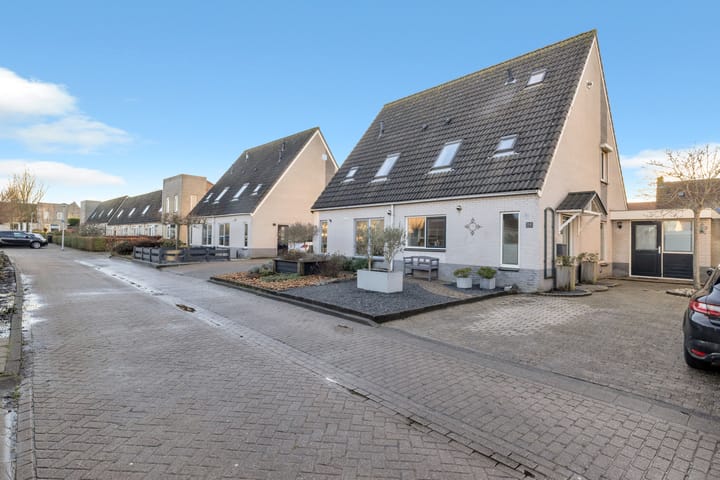 Foto 2 van Bonkte Lieuw 14