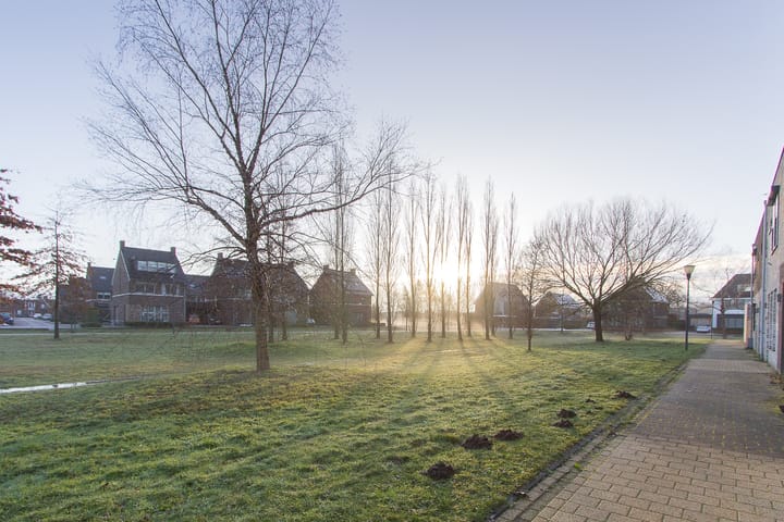 Photo 2 of Mgr. Bekkersstraat 60