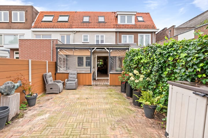 Foto 19 van Van 't Hoffstraat 43