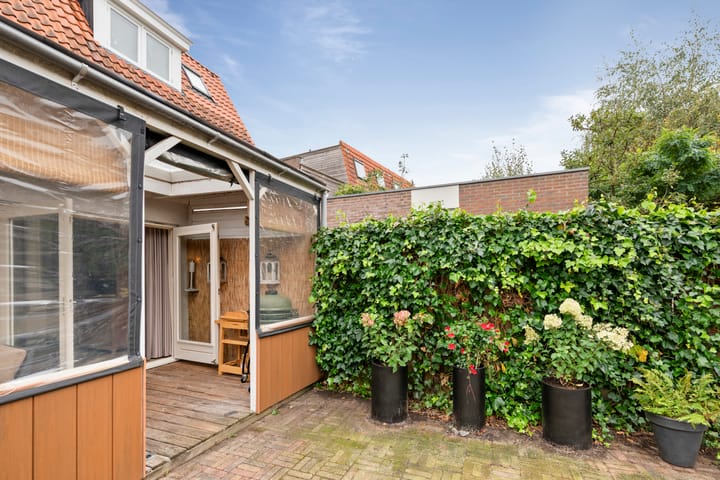 Foto 20 van Van 't Hoffstraat 43