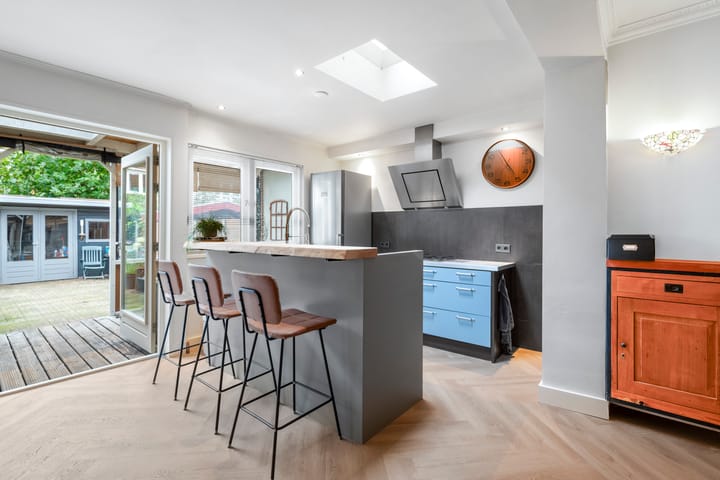 Foto 10 van Van 't Hoffstraat 43