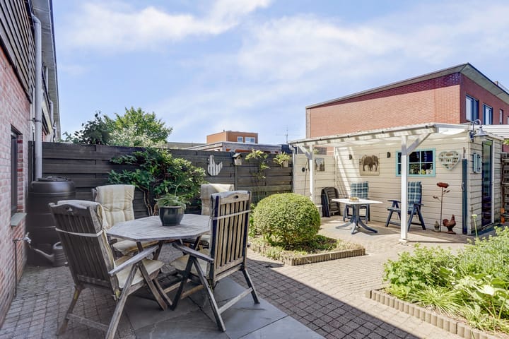 Foto 3 van Burgplantsoen 2