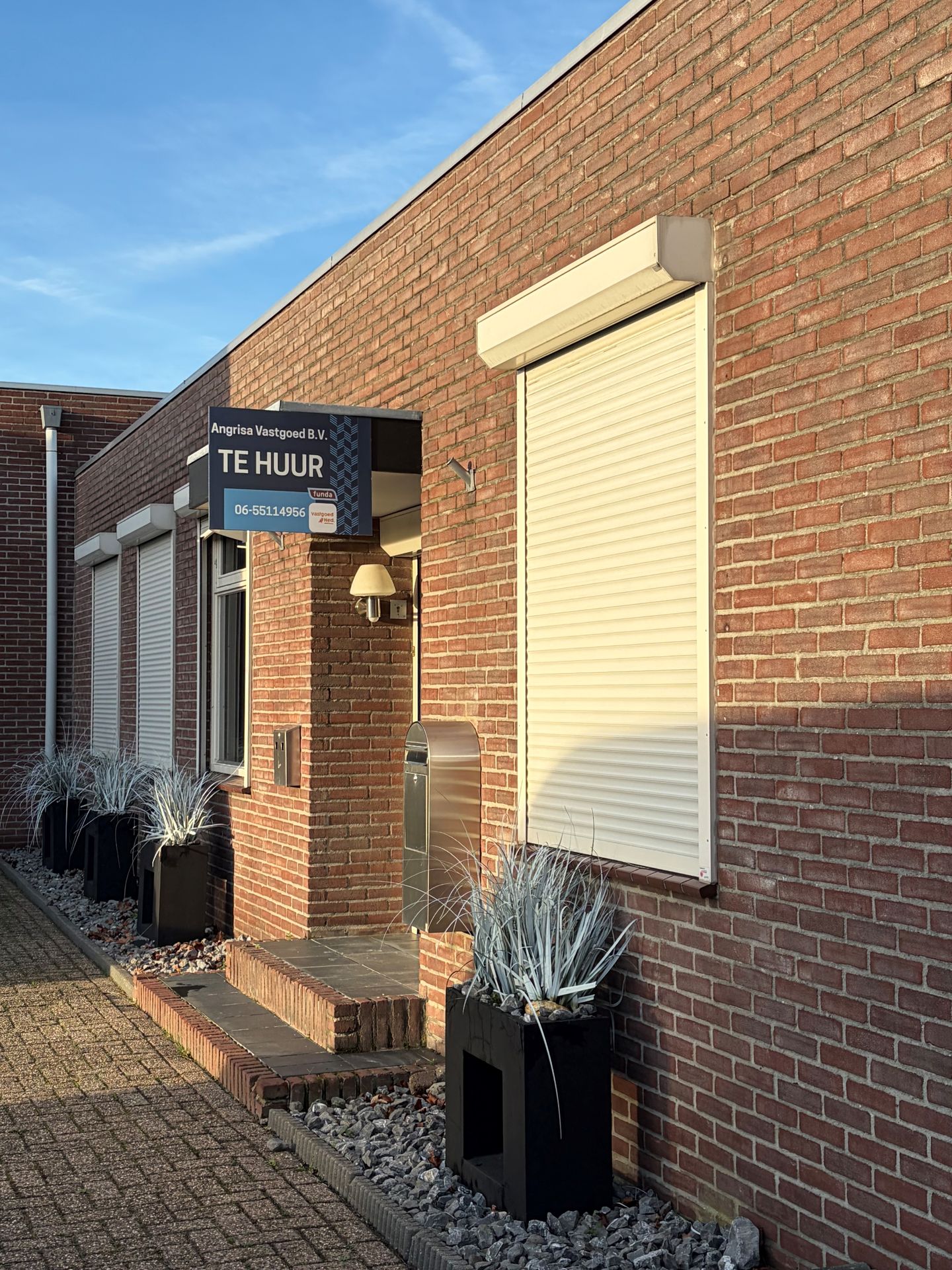 Bekijk foto 2 van De Meerheuvel 19