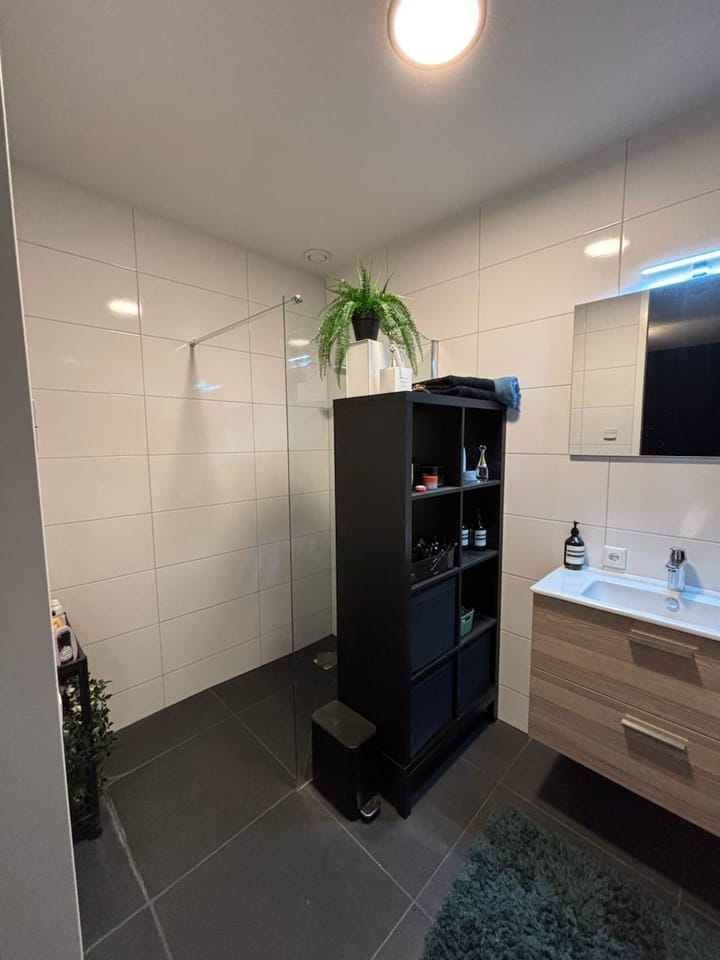 Photo 8 of Weerdingerstraat 205-C