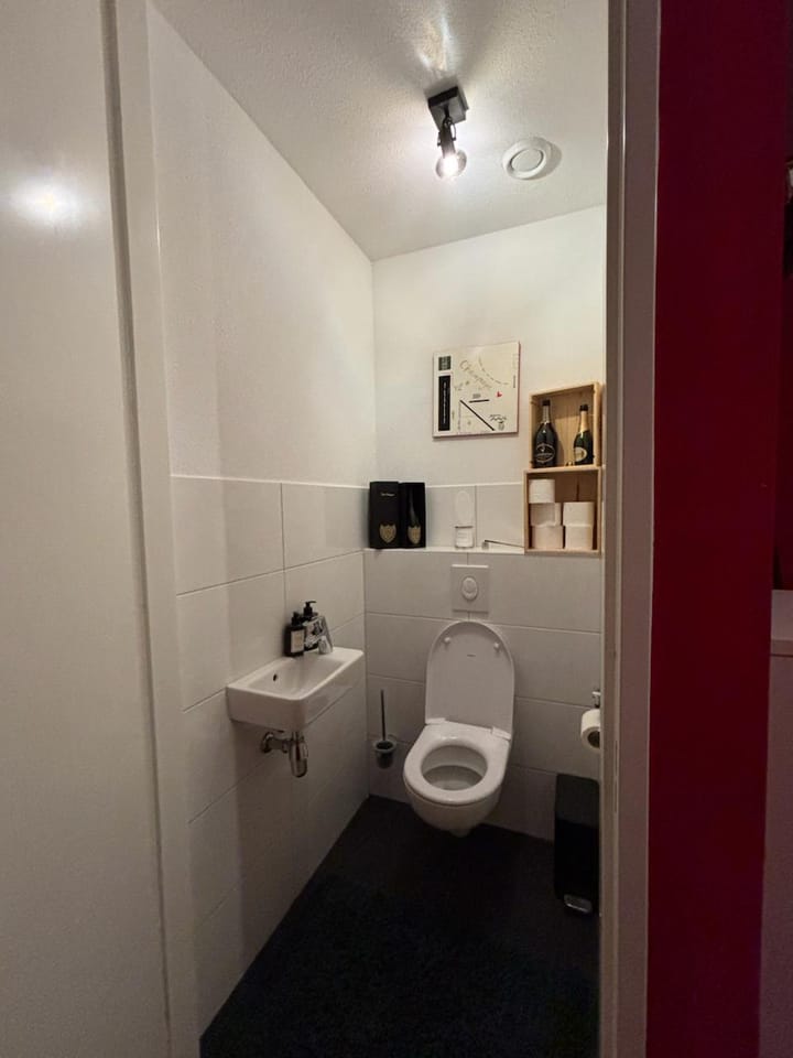 Photo 15 of Weerdingerstraat 205-C