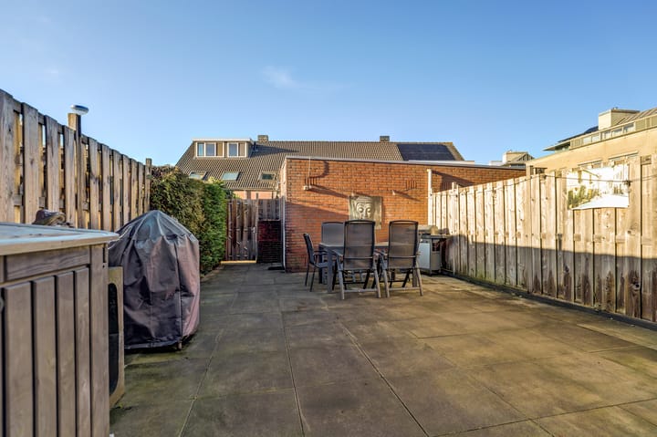 Foto 31 van Spica 16