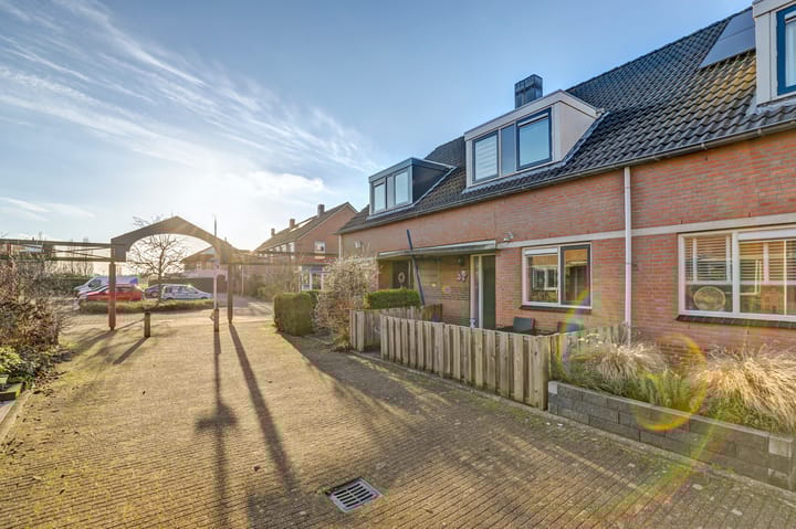 Foto 36 van Spica 16