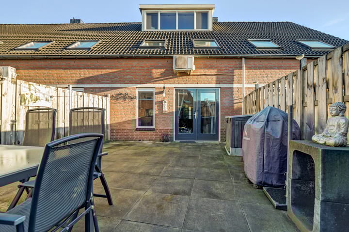 Foto 33 van Spica 16