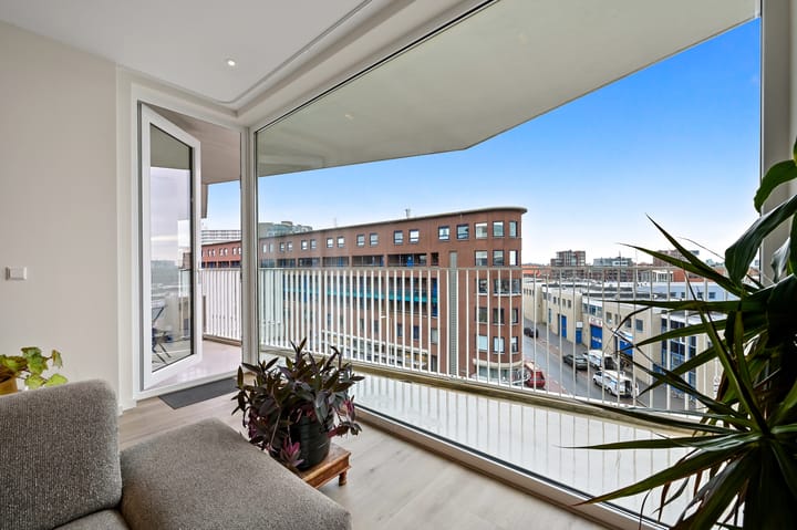 Foto 16 van Treilerdwarsweg 108