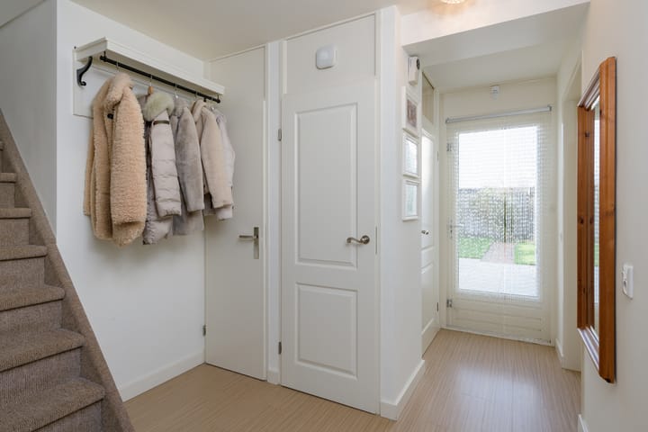 Photo 5 of Jacqueline van der Waalssingel 57