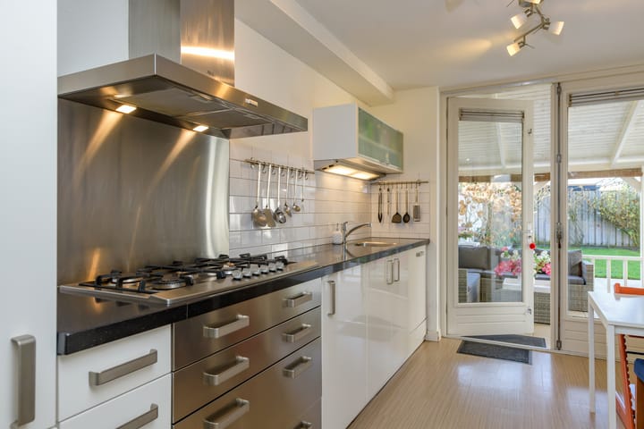 Photo 12 of Jacqueline van der Waalssingel 57