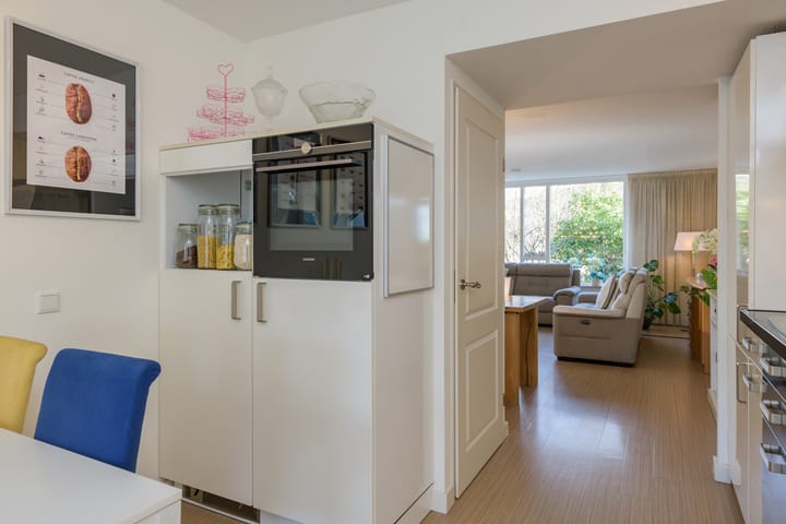 Photo 15 of Jacqueline van der Waalssingel 57