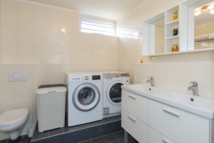 Photo 20 of Jacqueline van der Waalssingel 57