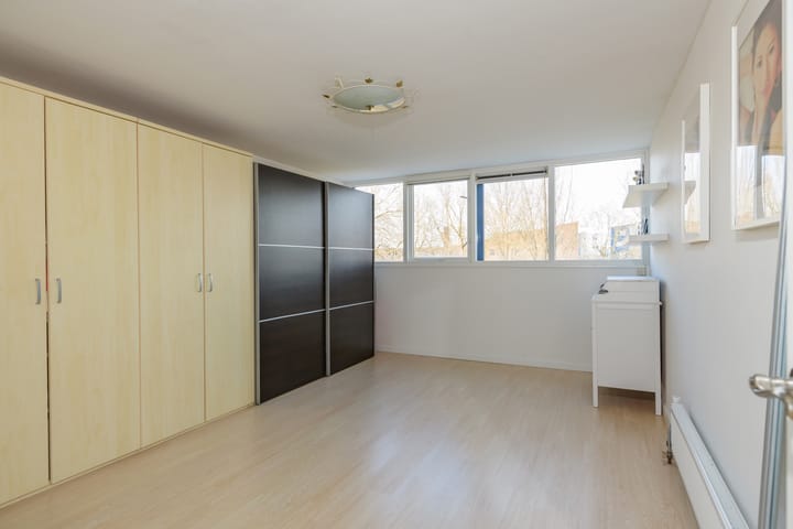 Photo 22 of Jacqueline van der Waalssingel 57