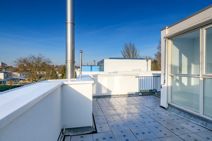 Photo 24 of Jacqueline van der Waalssingel 57