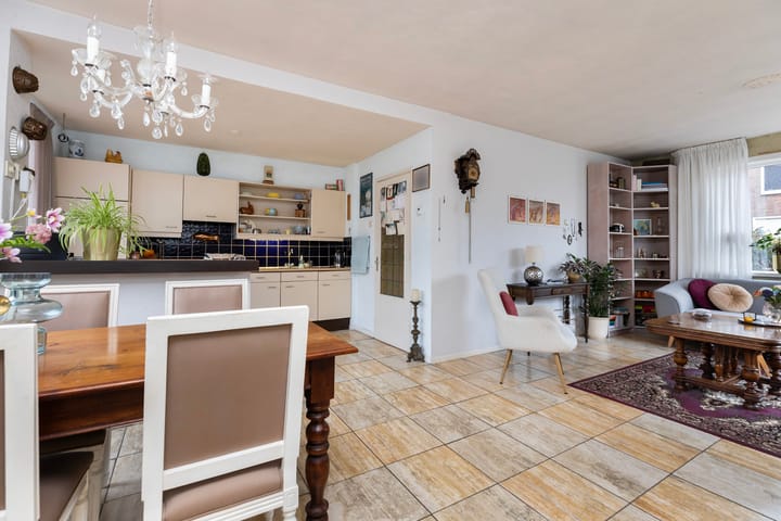 Foto 9 van Stoop van Zwijndrechtstraat 16