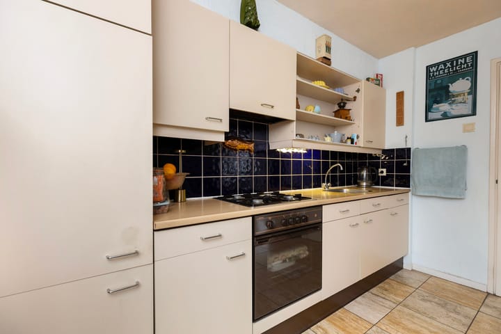 Foto 11 van Stoop van Zwijndrechtstraat 16