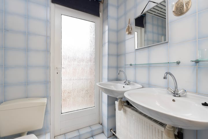 Foto 13 van Stoop van Zwijndrechtstraat 16