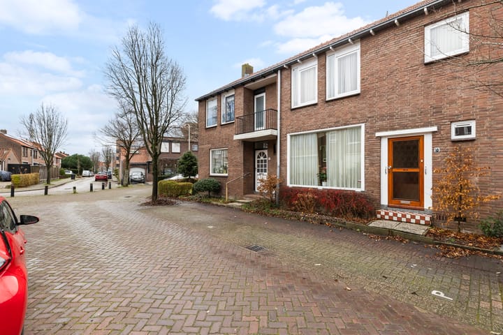 Foto 30 van Stoop van Zwijndrechtstraat 16