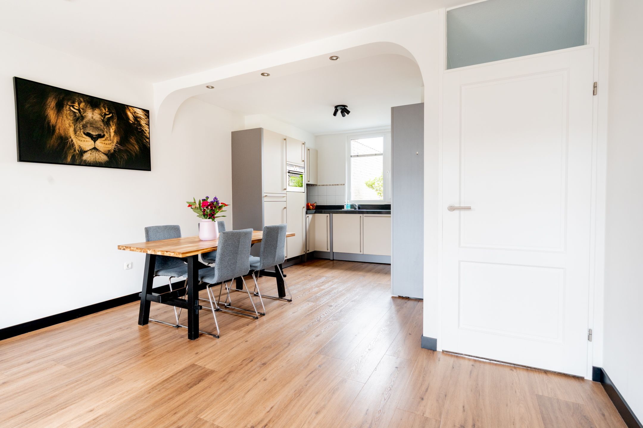 Foto 12 van Hoofdweg 1101