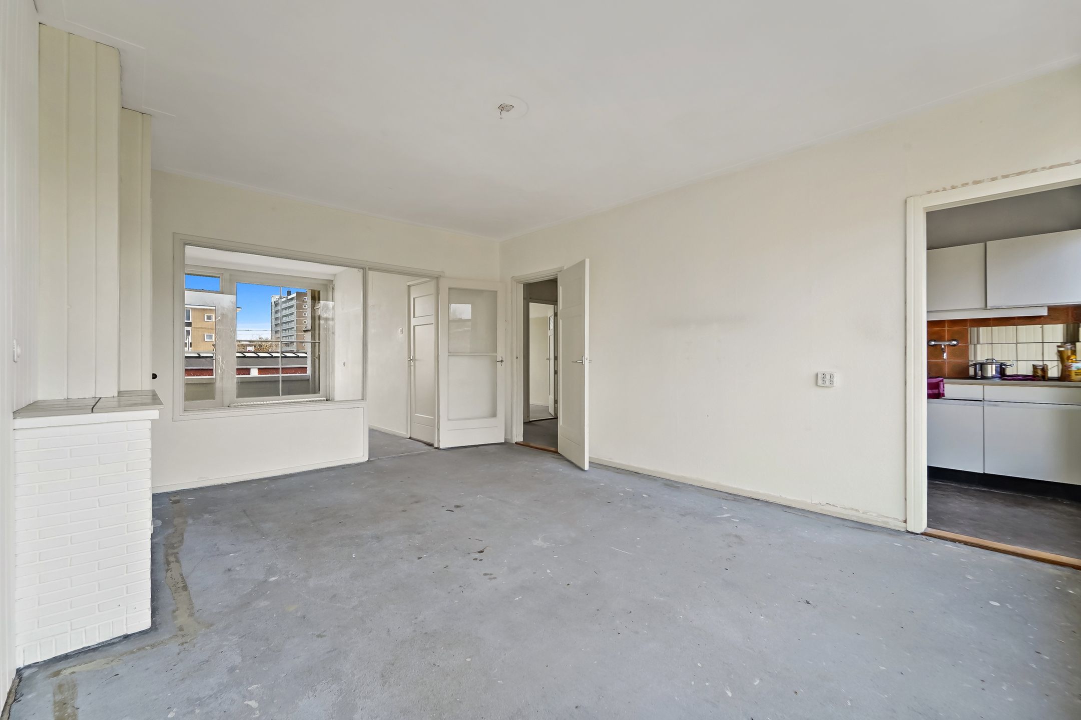 Photo 9 of Albert Verweystraat 166