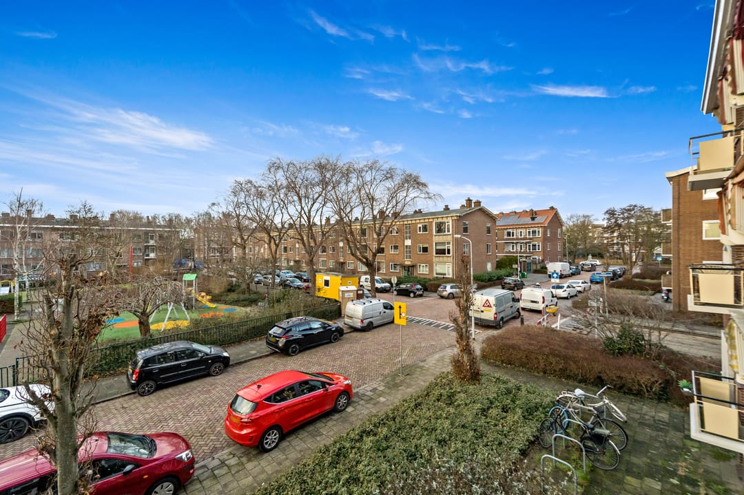 Photo 13 of Albert Verweystraat 166