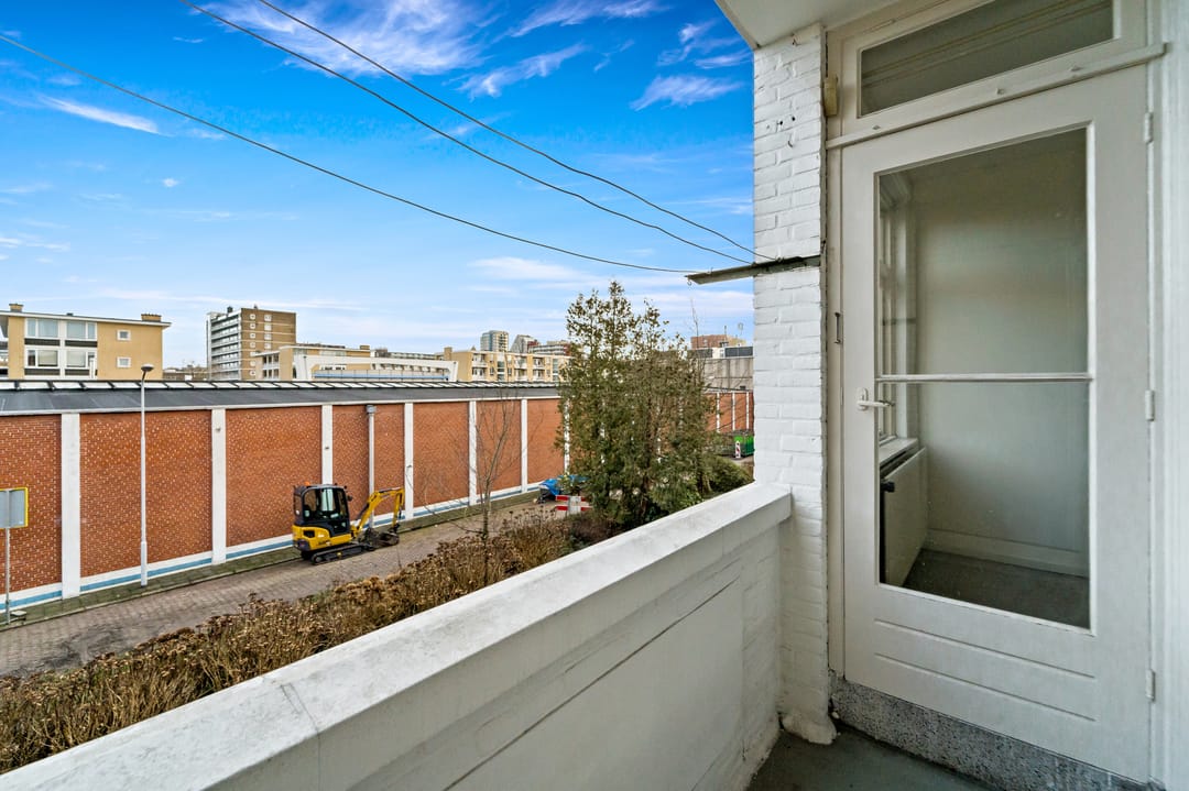 Photo 17 of Albert Verweystraat 166