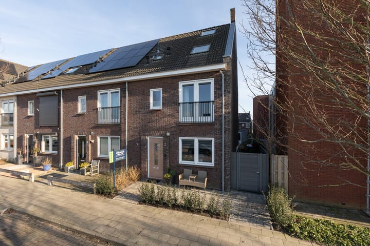 Photo 1 of Waterpeil 2