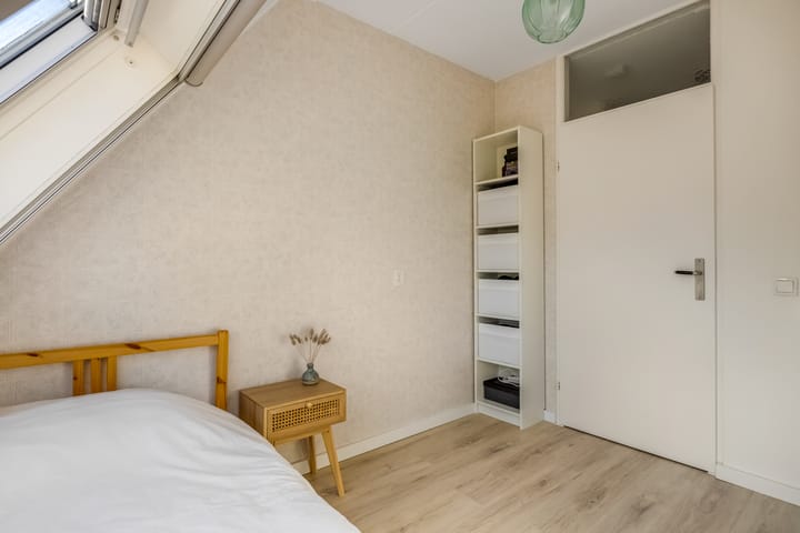 Foto 18 van Foster Dullesdreef 39