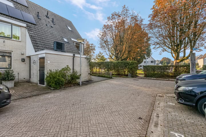 Foto 36 van Foster Dullesdreef 39