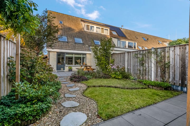 Foto 29 van Foster Dullesdreef 39