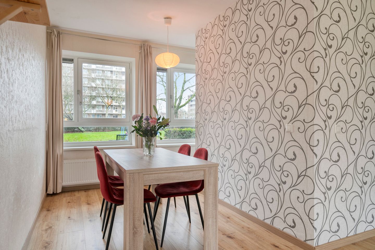 Photo 25 of Leenhofstraat 19