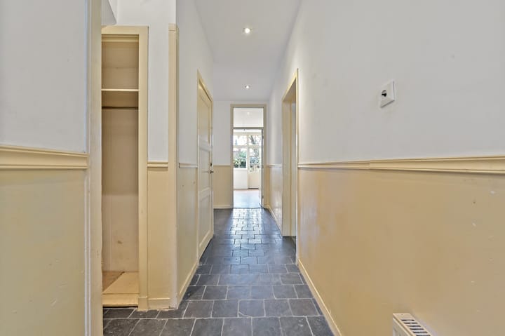 Photo 38 of Thomsonlaan 235