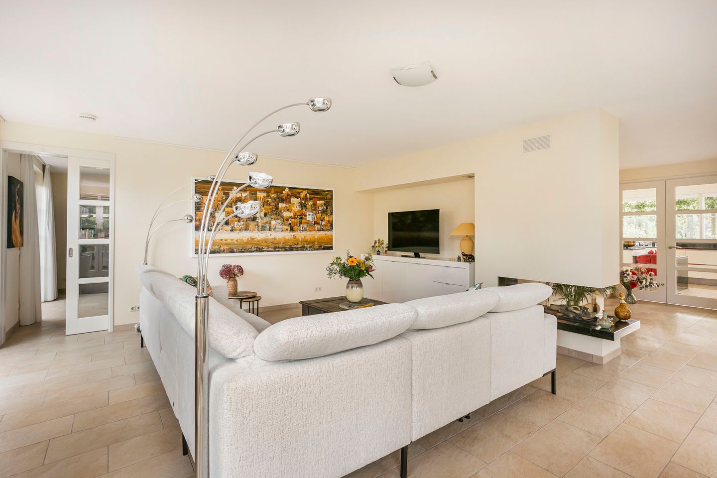 Photo 19 of Edmund Nicklaan 6