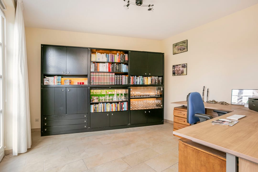 Photo 22 of Edmund Nicklaan 6