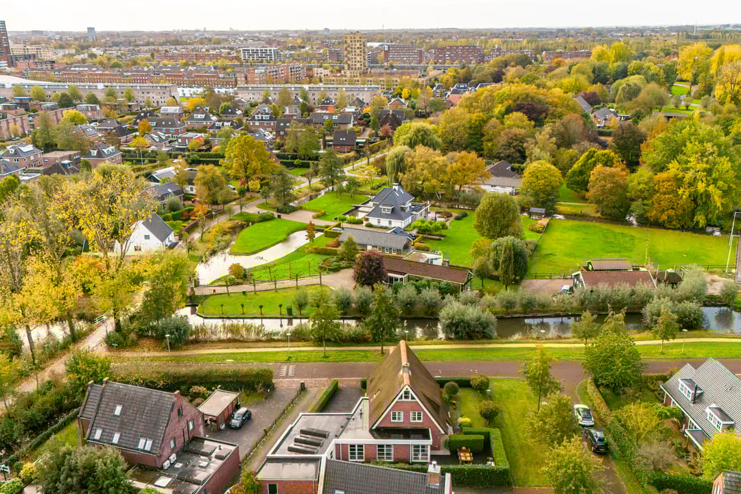 Photo 56 of Edmund Nicklaan 6