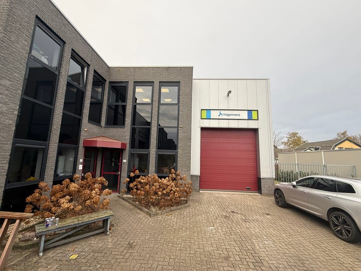 Latensteinse Rondweg 4-11, Tiel